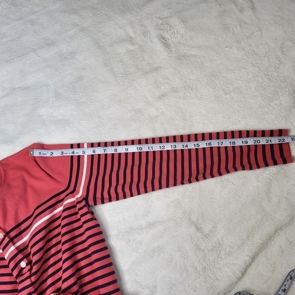 L.L Bean Supima Cotton Cardigans Sweater. Size Medium Item ID 504160 - Picture 4 of 6